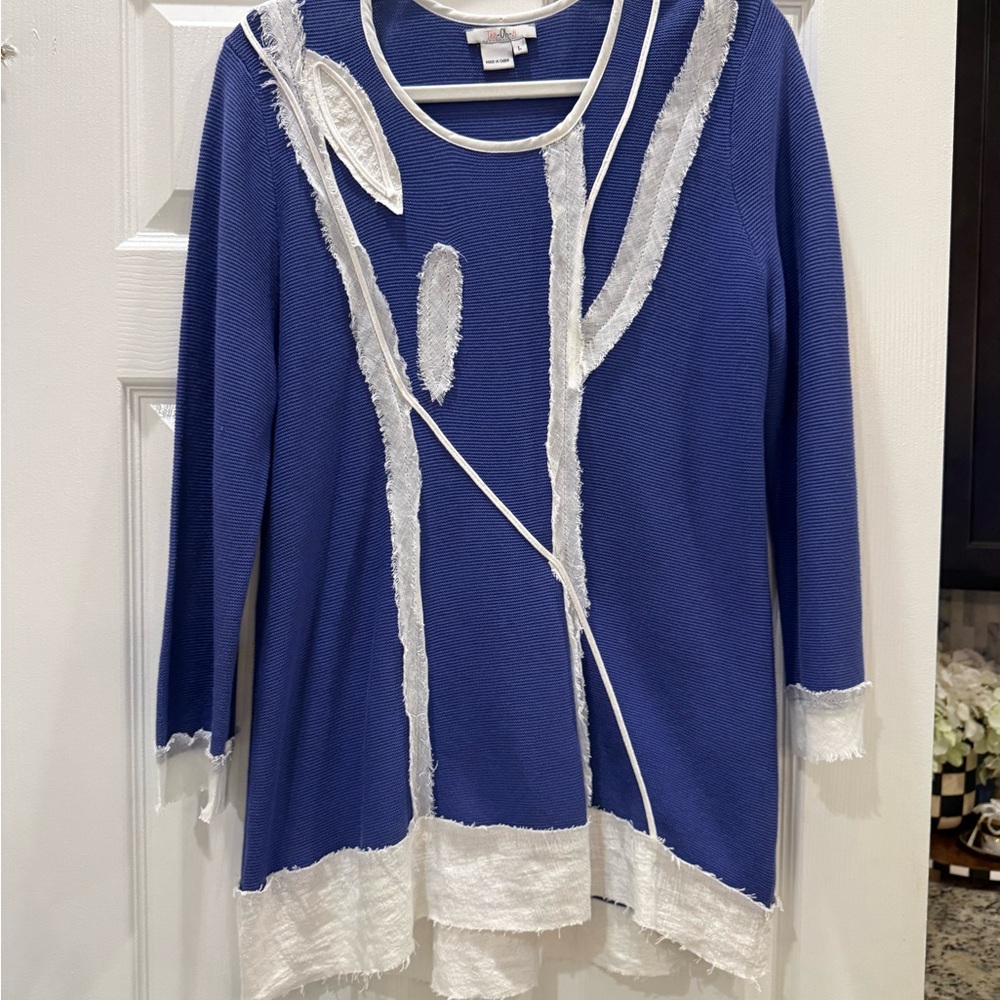 Ten Oh 8 Blue Crewneck Sweater with White Contrast Trim and Patchwork